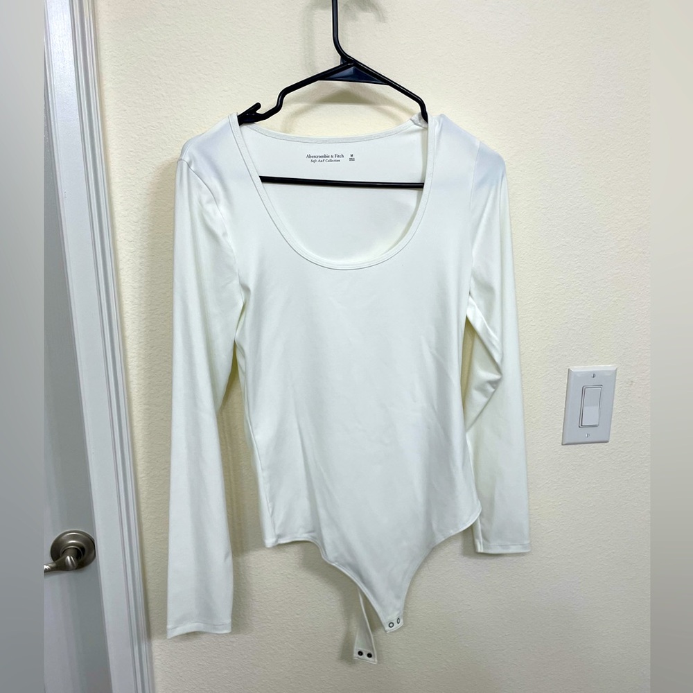 Soft Matte Seamless Long-Sleeve Bodysuit